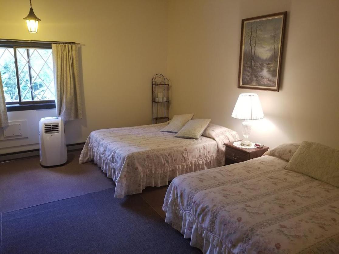 Kancamagus Swift River Inn Albany Szoba fotó